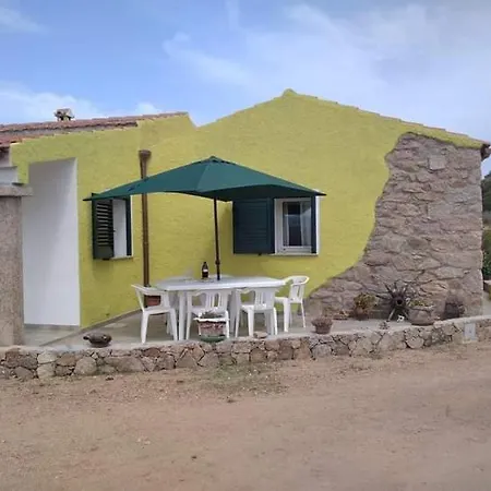 Πανσιόν Li Salcuneddi