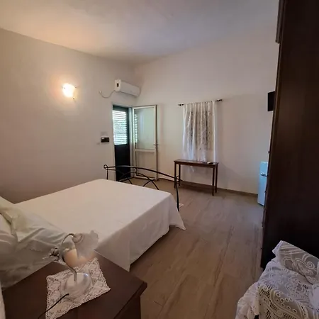 Πανσιόν Li Salcuneddi *